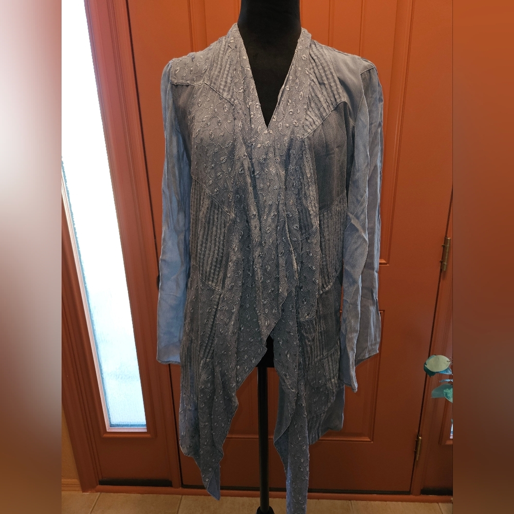 YOUNG THREADS.  Light Blue Cascading Front Duster